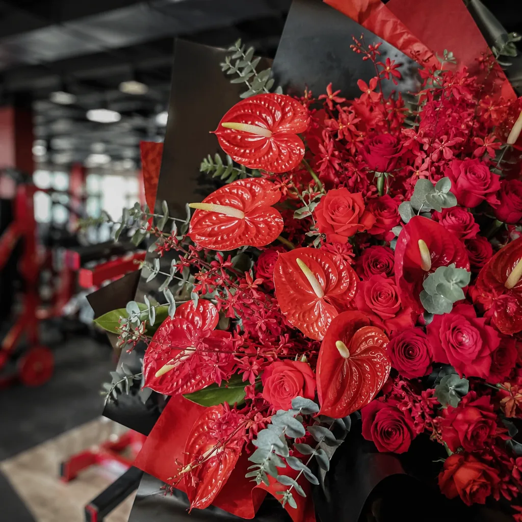 Hoa gym khai trương Đà Nẵng: decor thể thao tone đỏ - hình 1