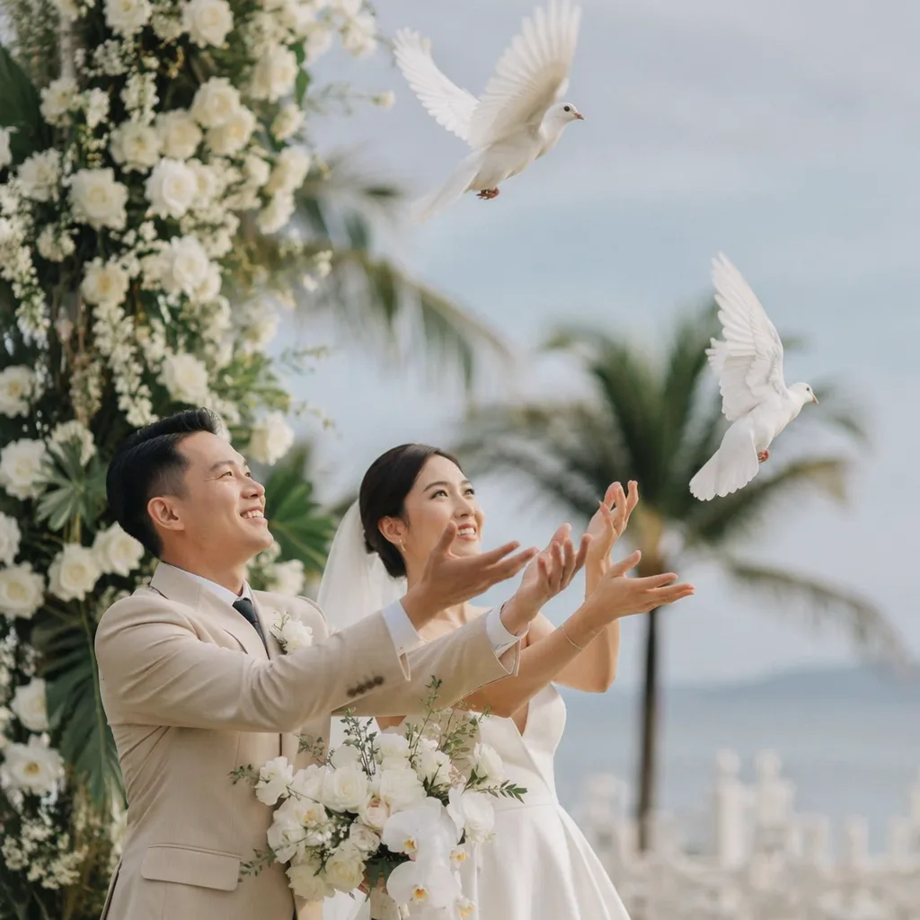 Hoa kèm thả bồ câu cho lễ cưới Đà Nẵng - hình 4