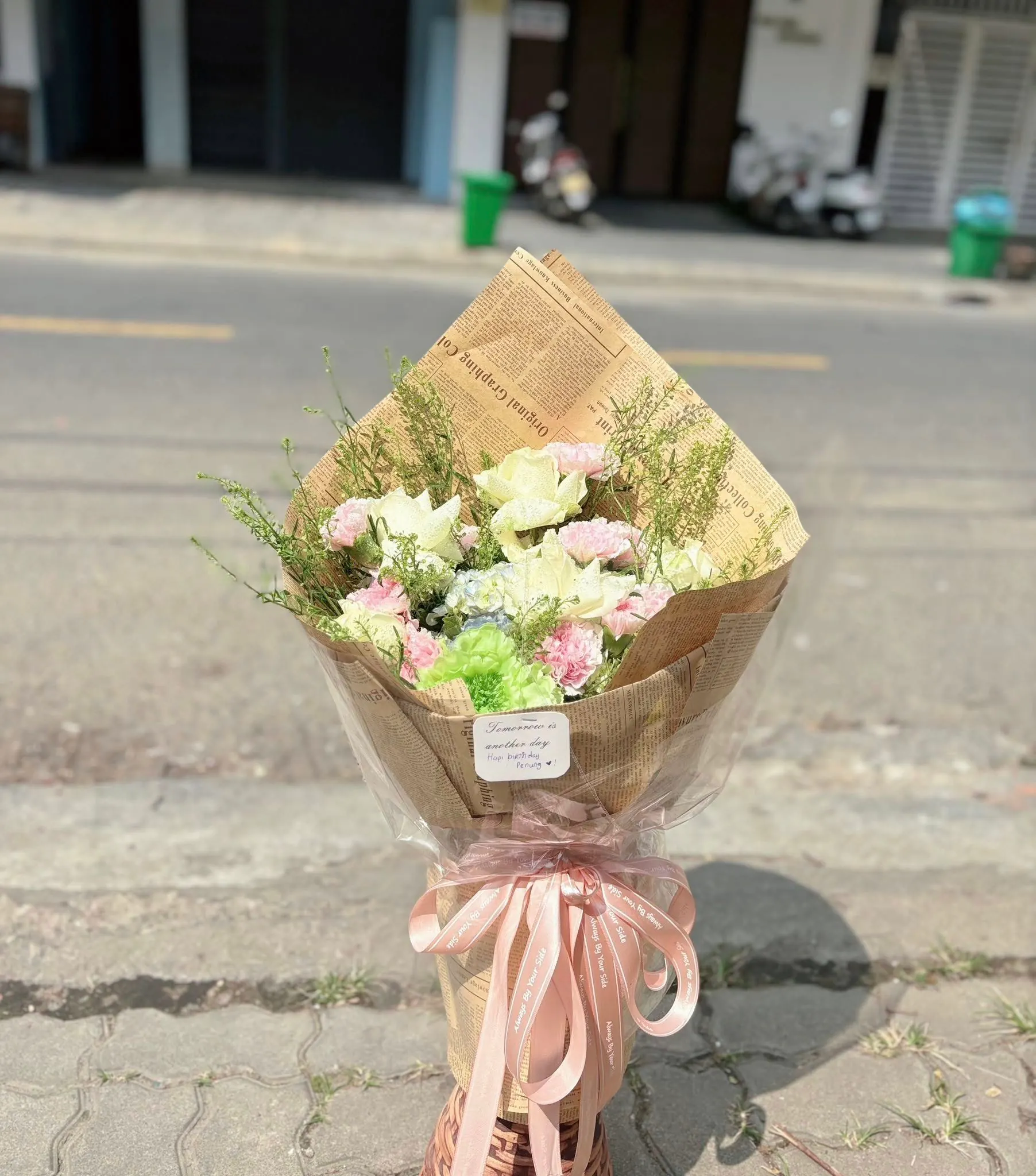 Ảnh 10 của Bó Hoa Hình Trái Tim Hồng Trắng & Hoa Baby & Hồng - Sinh Nhật