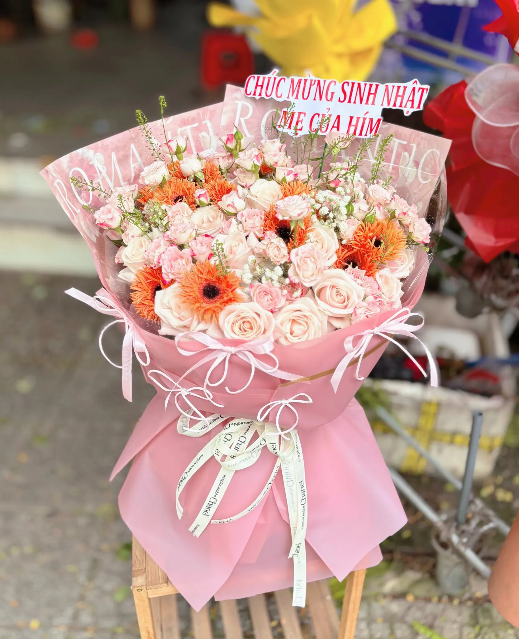 Ảnh 4 của Bó Hoa Hồng Trắng & Cúc Trắng & Hồng - Sinh Nhật