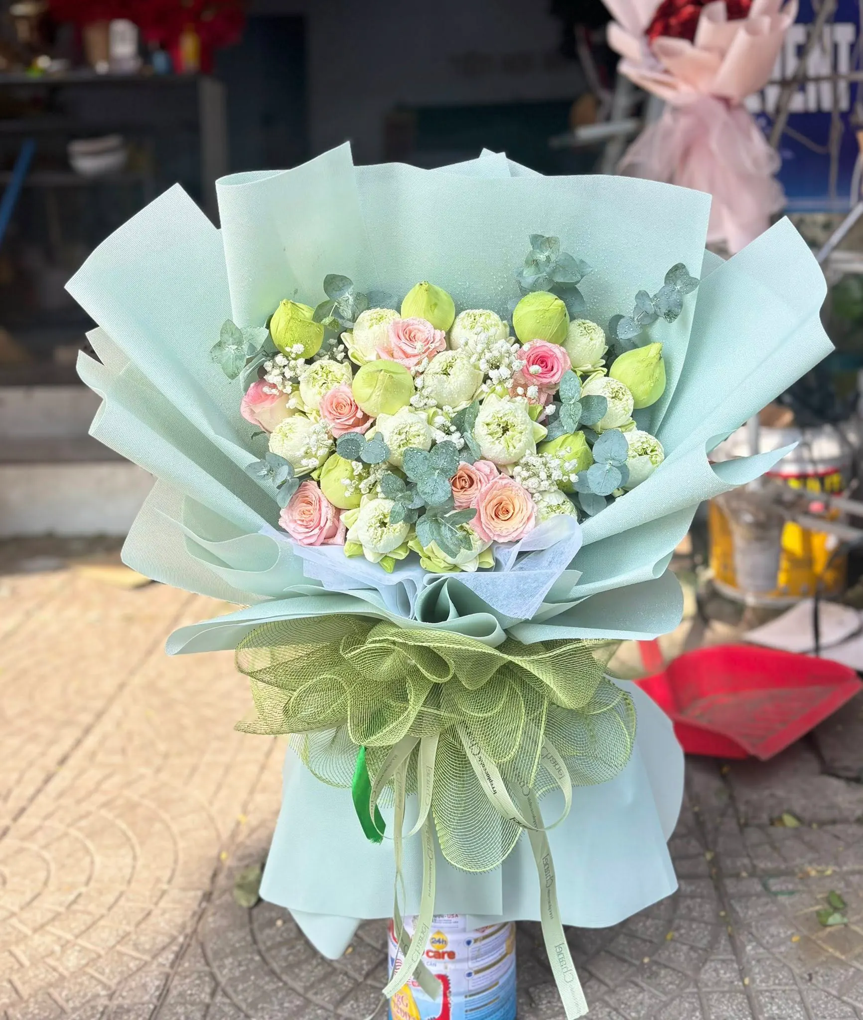 Ảnh 10 của Bó Hoa Hồng Trắng & Cúc Hồng & Hồng - Hoa Tươi