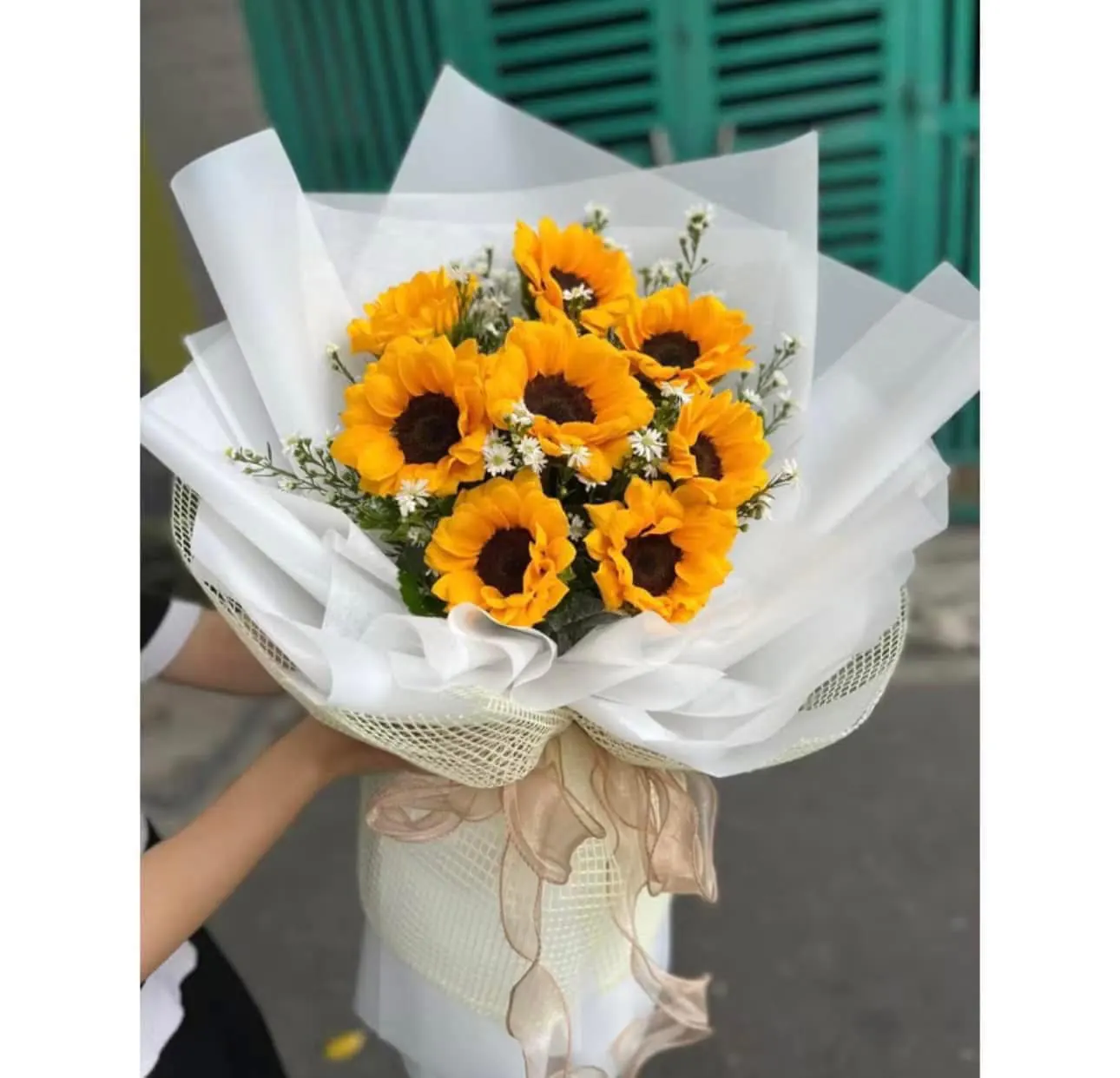 Ảnh 10 của Bó Hoa Hồng Vàng & Hồng Kem & Hoa Baby - Hoa Tươi