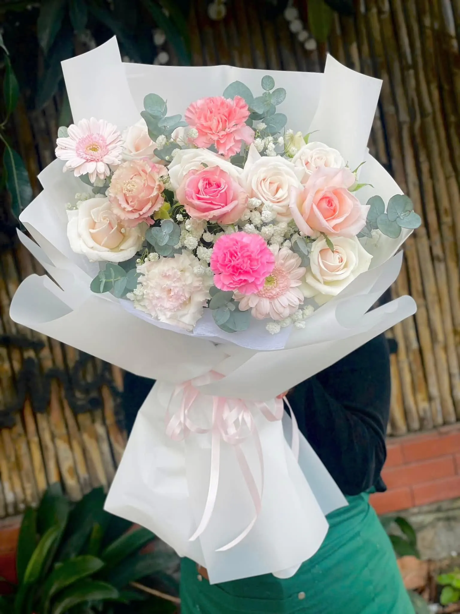 Ảnh 9 của Bó Hoa Hồng Vàng & Hồng Kem & Hoa Baby - Hoa Tươi
