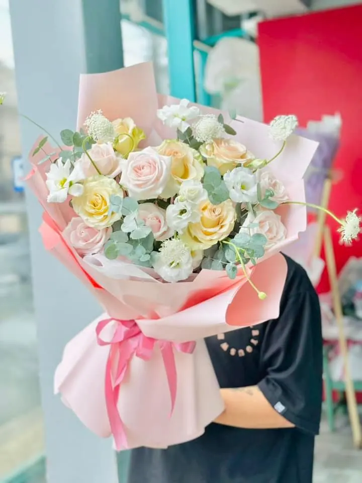 Ảnh chính của Bó Hoa Hồng Phấn & Hồng Vàng & Hồng - Hoa Tươi