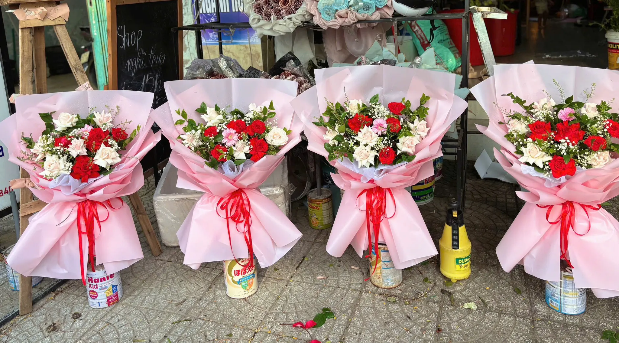 Ảnh 5 của Bó Hoa Hoa Baby & Hướng Dương & Bạch Đàn - Hoa Tươi