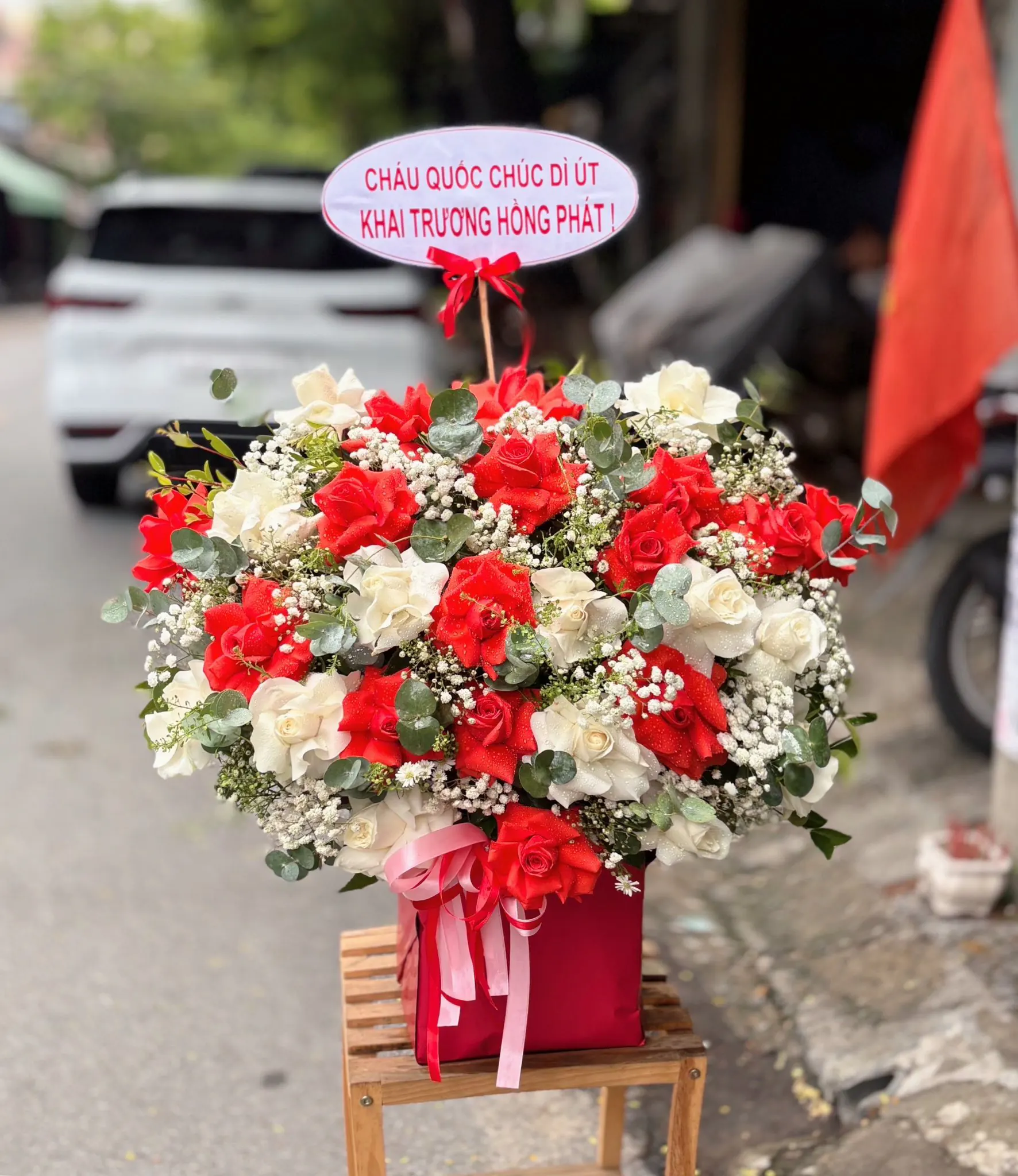 Ảnh 5 của Hộp Hoa Hồng Đỏ & Hồng Phấn & Hồng - Khai Trương