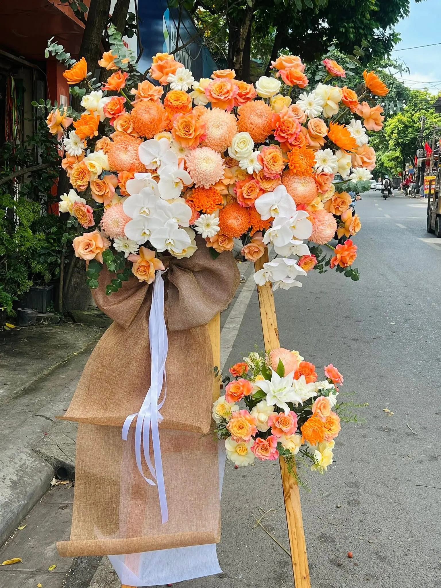 Ảnh 7 của Kệ Hoa 2 Tầng Cúc Hồng & Hồng & Cúc - Khai Trương