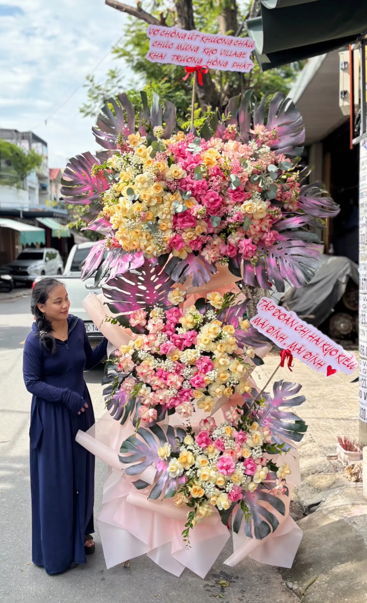 Ảnh 5 của Kệ Hoa 2 Tầng Cúc Hồng & Hồng & Cúc - Khai Trương