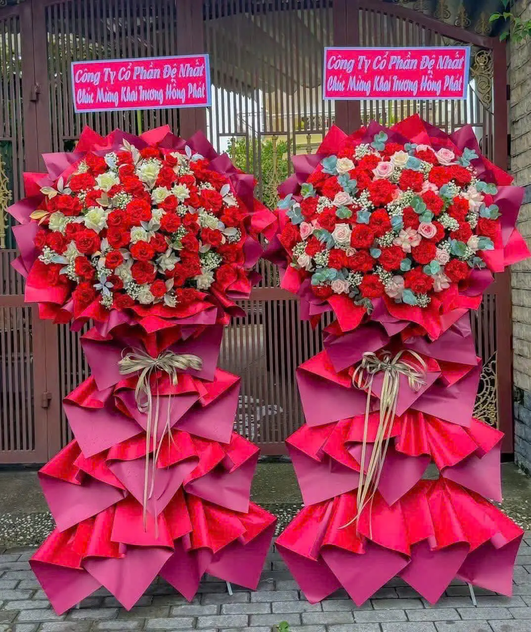Ảnh 5 của Kệ Hoa Hồng Trắng & Hồng - Khai Trương