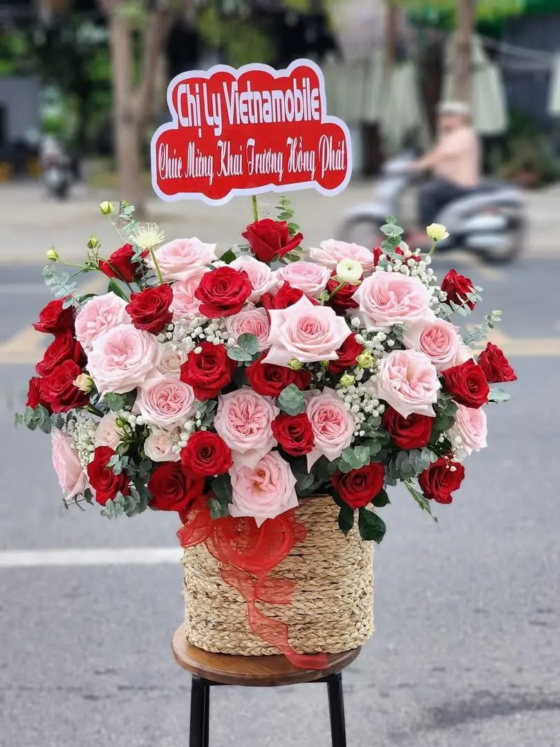 Ảnh 4 của Giỏ Hoa Hồng Đỏ & Hoa Baby & Hồng - Khai Trương