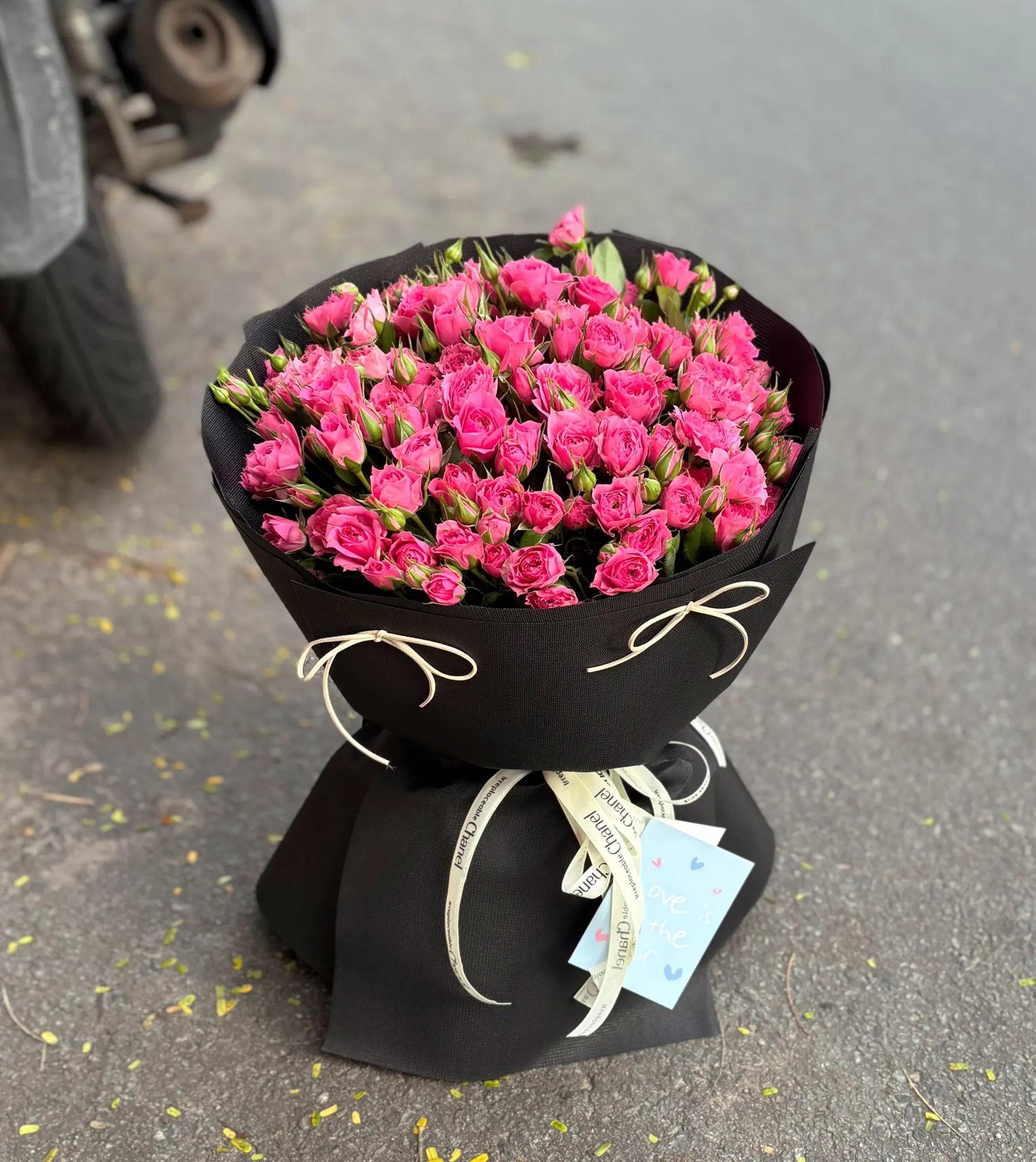 Ảnh 2 của Bó Hoa Hồng Đỏ & Hồng Phấn & Hồng - Valentine