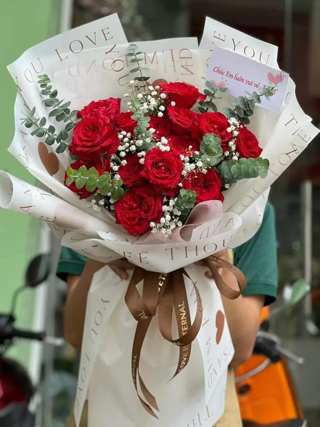 Ảnh 5 của Bó Hoa Hồng Trắng & Hồng Phấn & Cúc Hồng - Valentine