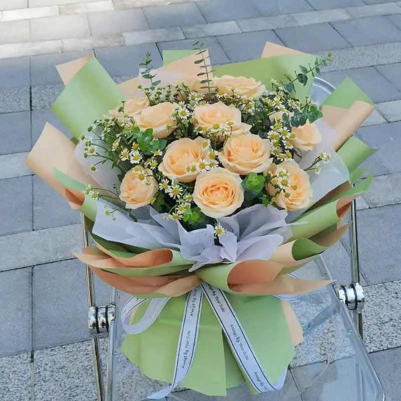 Ảnh 4 của Bó Hoa Hồng Trắng & Hồng Phấn & Cúc Hồng - Valentine