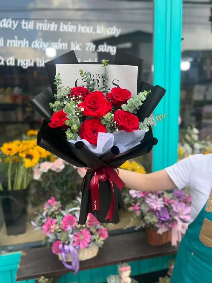 Ảnh 2 của Bó Hoa Hồng Trắng & Hồng Phấn & Cúc Hồng - Valentine