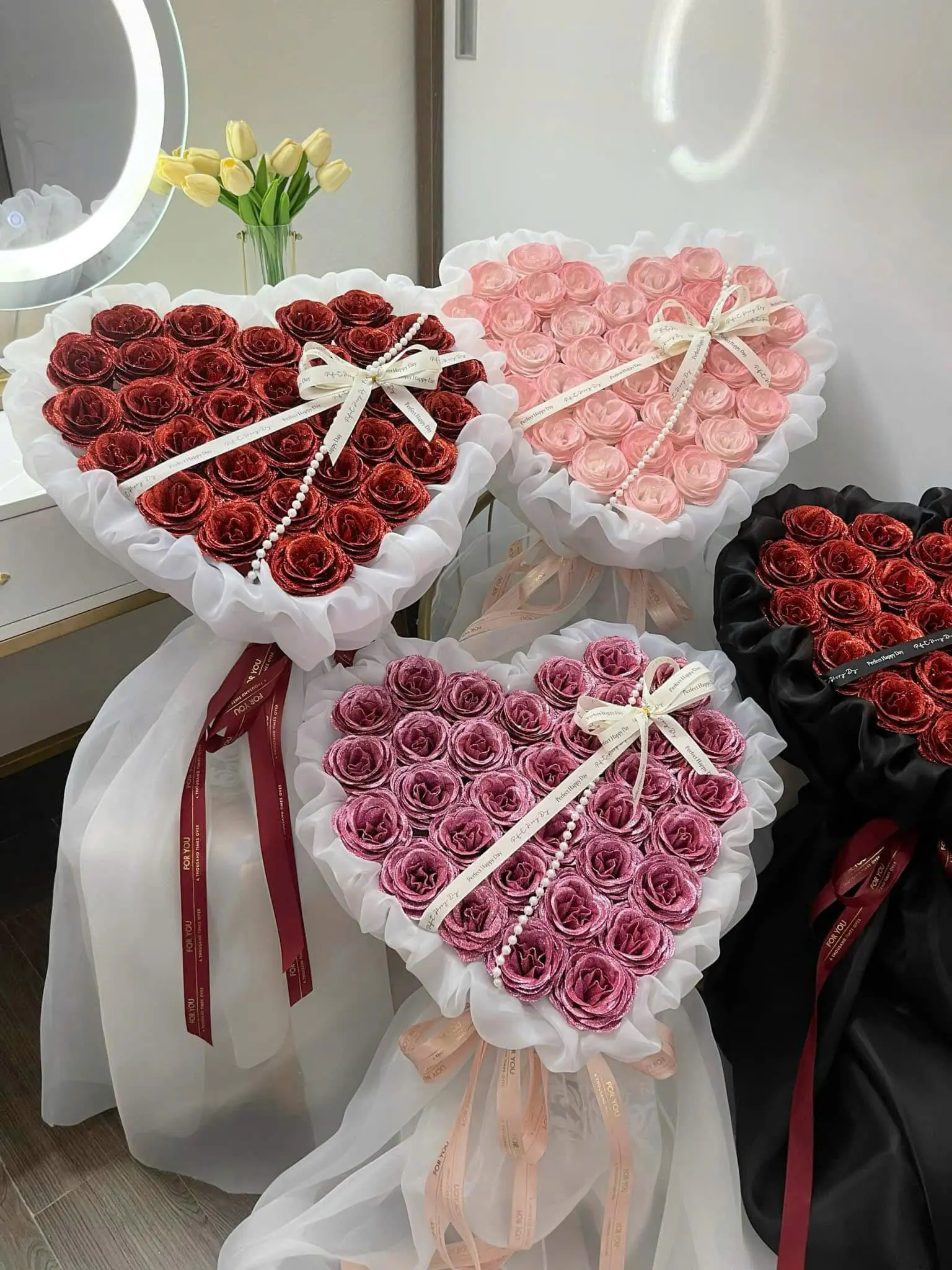 Ảnh 5 của Bó Hoa Hình Trái Tim Hồng Trắng & Hồng Đỏ & Hồng - Valentine