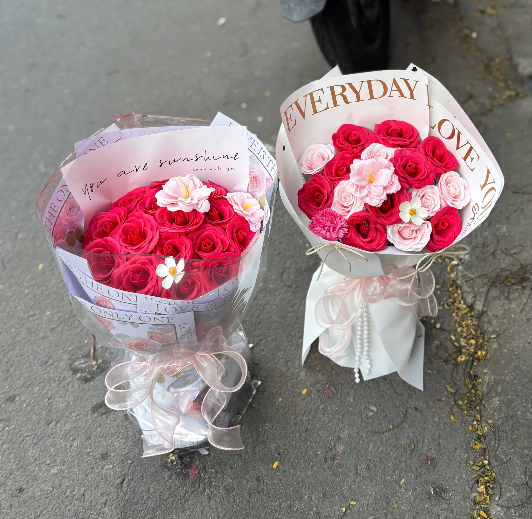 Ảnh 3 của Bó Hoa Hoa Giả Hồng - Valentine