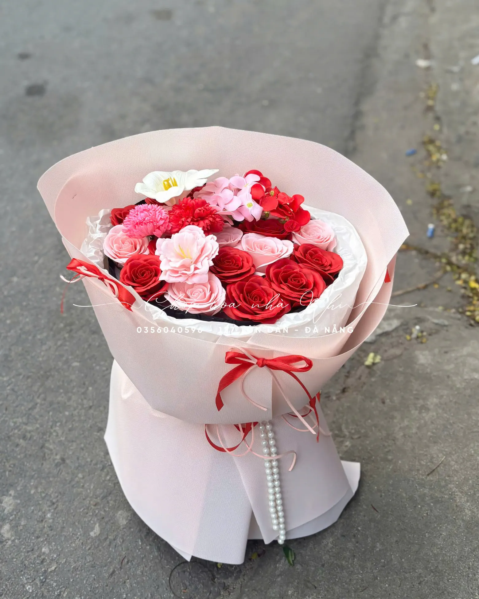 Ảnh 3 của Bó Hoa Hồng Trắng & Cúc Hồng & Hồng - Valentine