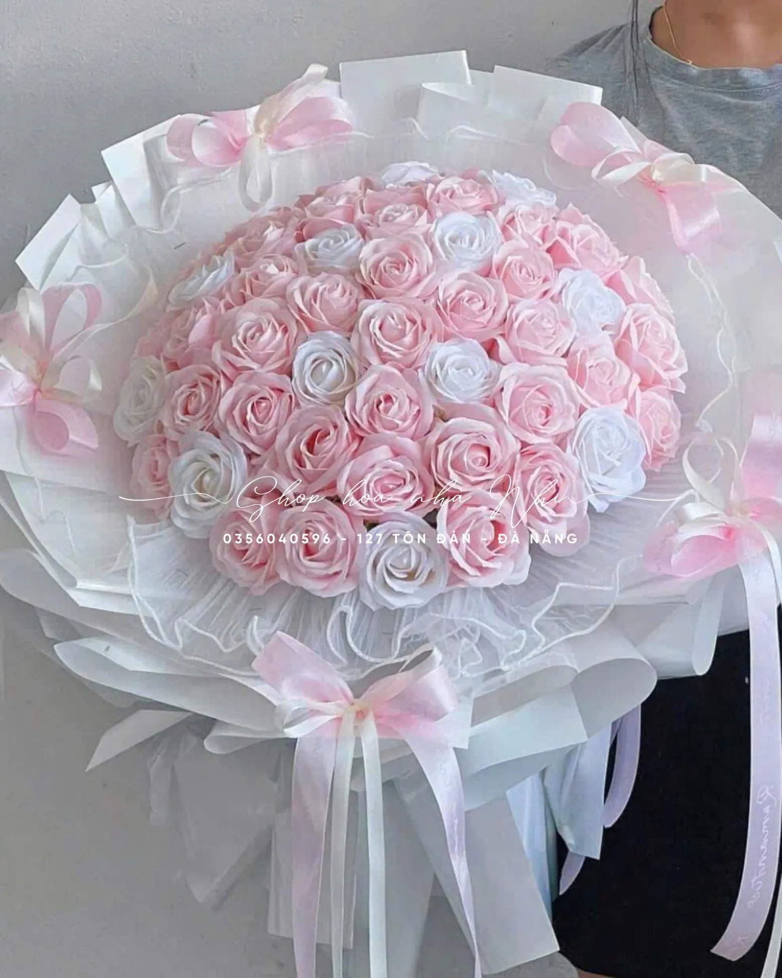 Ảnh 2 của Bó Hoa Hồng Trắng & Cúc Hồng & Hồng - Valentine