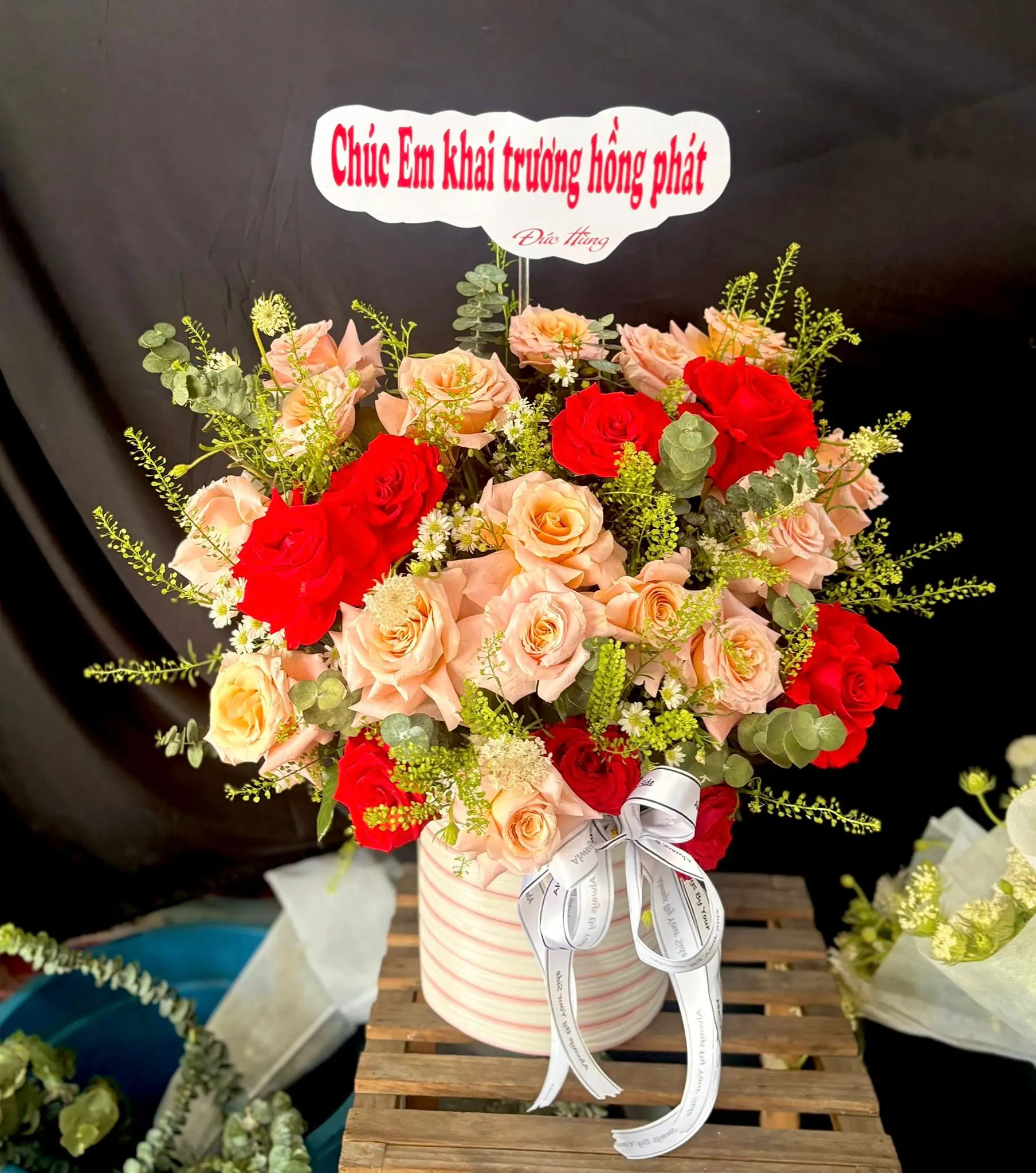 Bình Hoa Cành Mai Hồng Đỏ & Hoa Baby & Hồng - Khai Trương