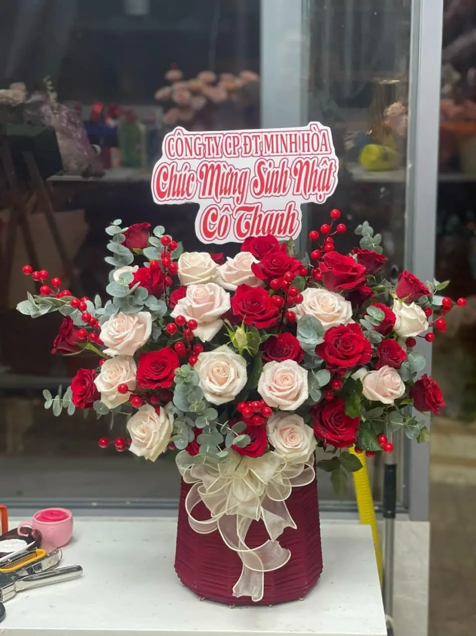 Ảnh 7 của Giỏ Hoa Cúc Họa Mi & Bạch Đàn - Sinh Nhật