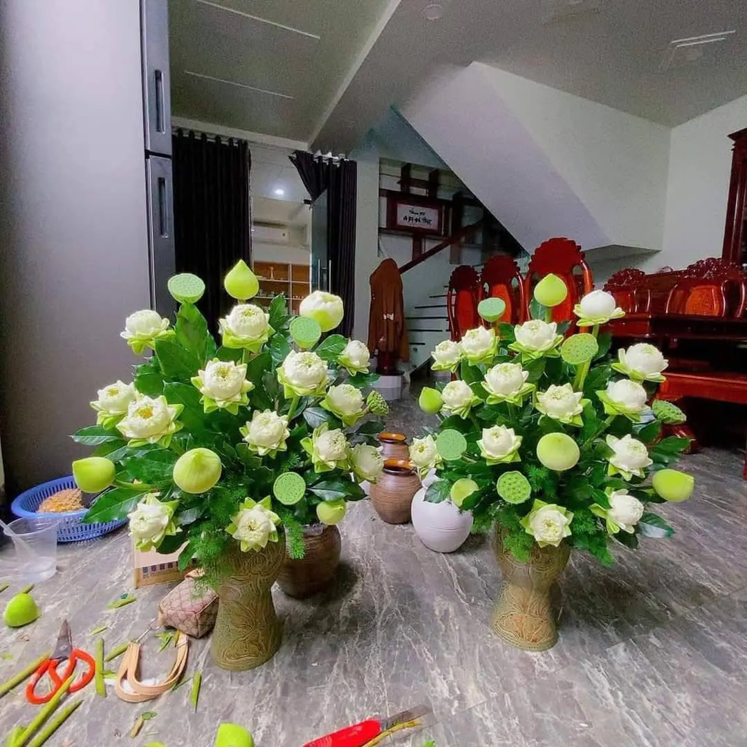 Ảnh 3 của Bình Hoa Sen - Hoa Tươi
