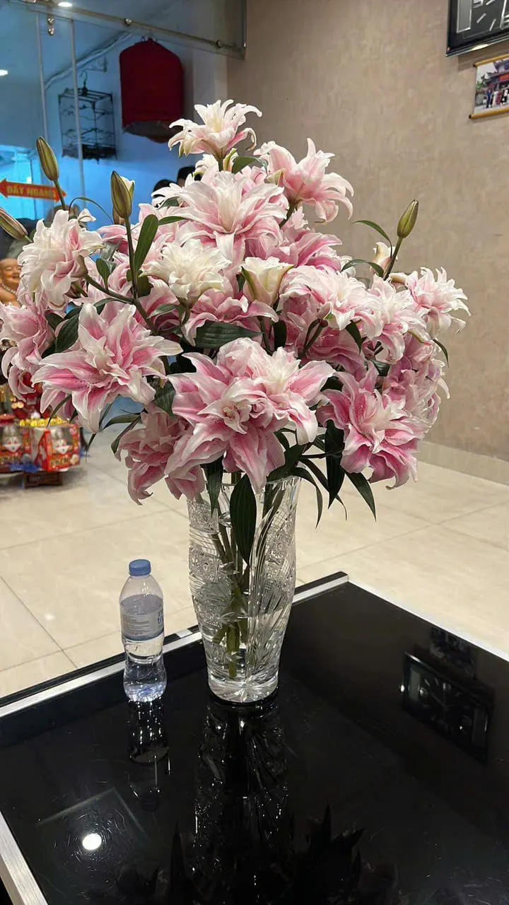 Ảnh 2 của Bình Hoa Ly - Hoa Tươi