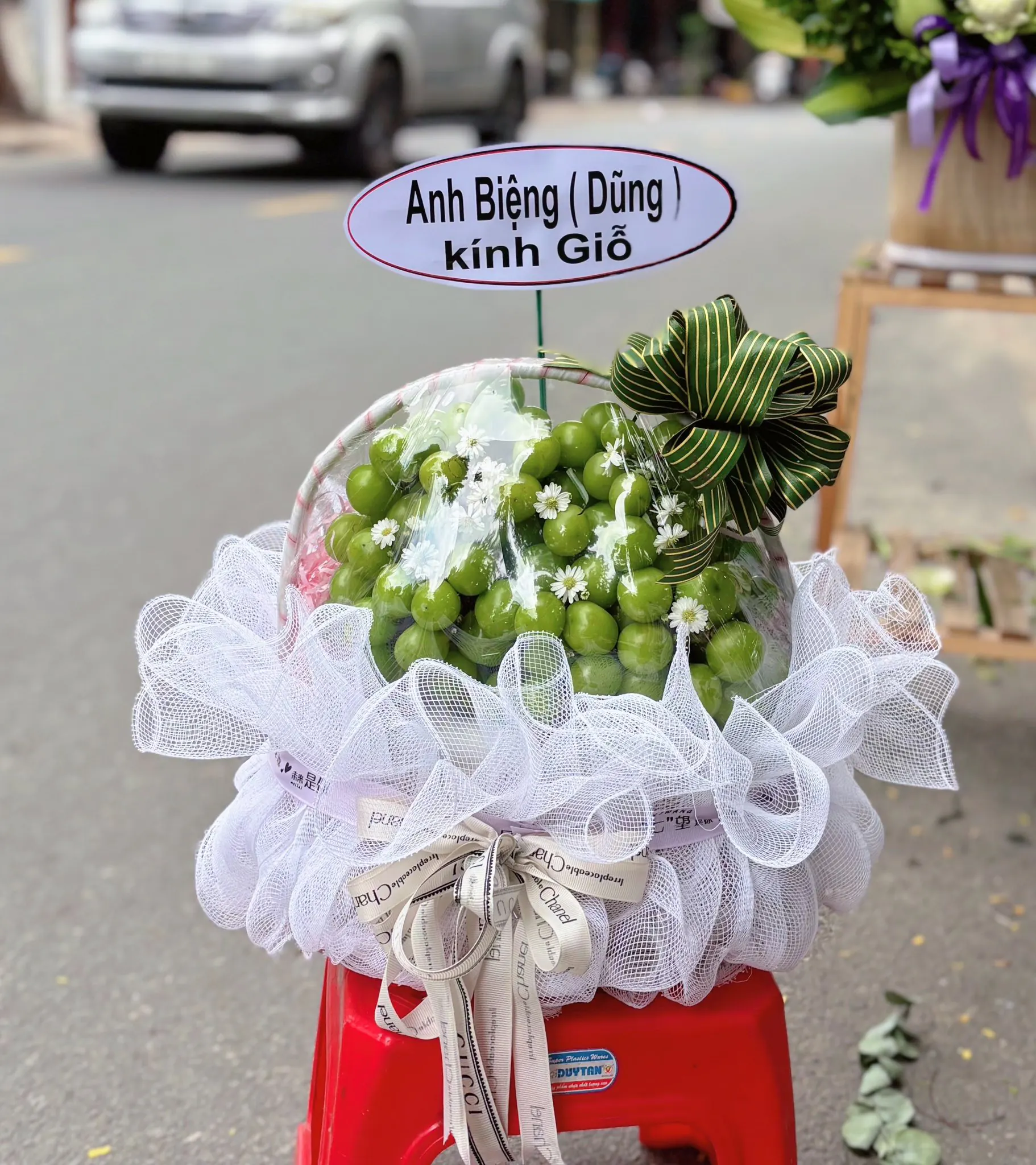 Ảnh 4 của Giỏ Hoa Hoa Baby & Sen & Bạch Đàn - Chia Buồn