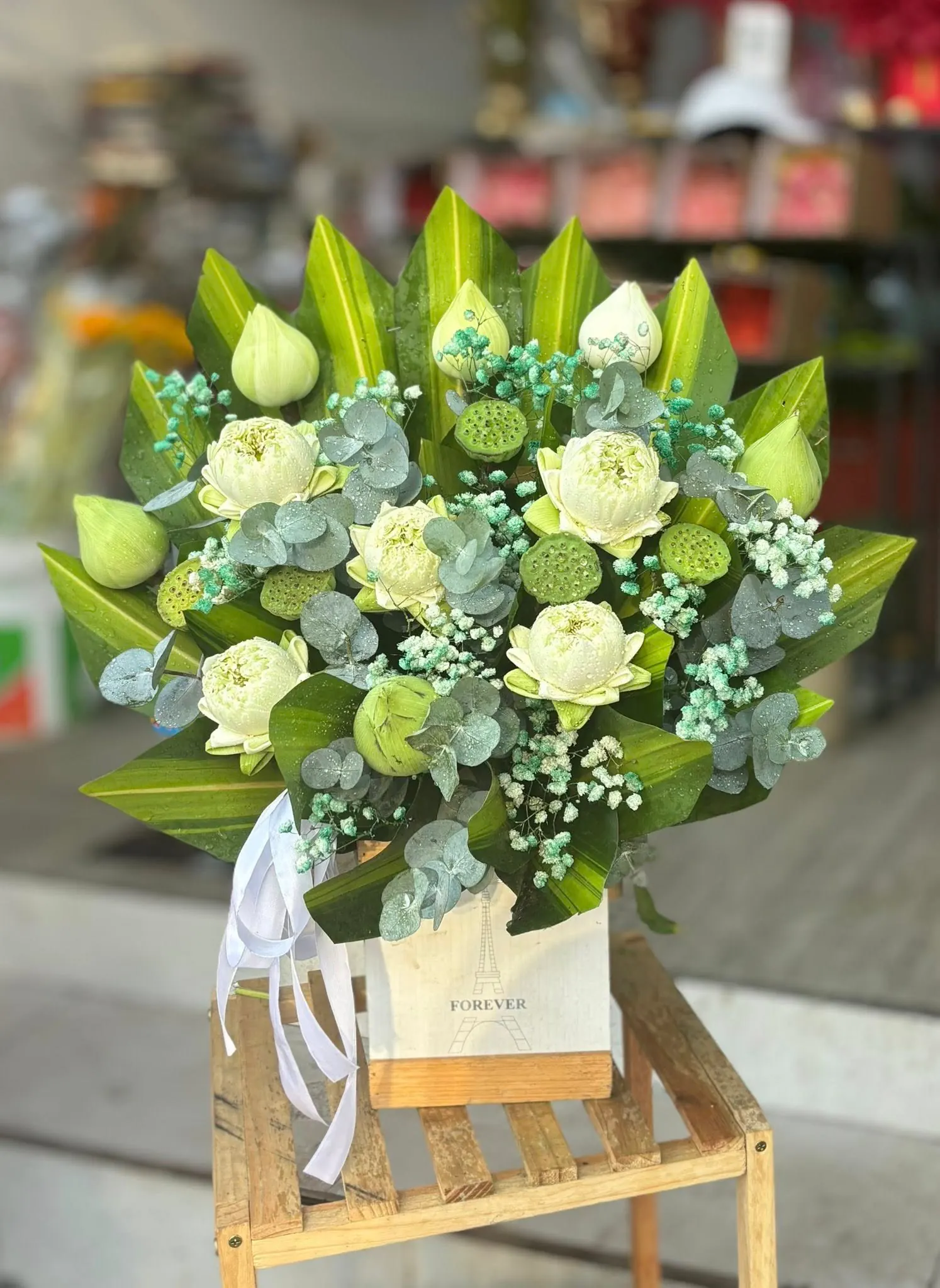 Ảnh 9 của Hộp Hoa Hồng Trắng & Ly Trắng & Hồng - Hoa Tươi