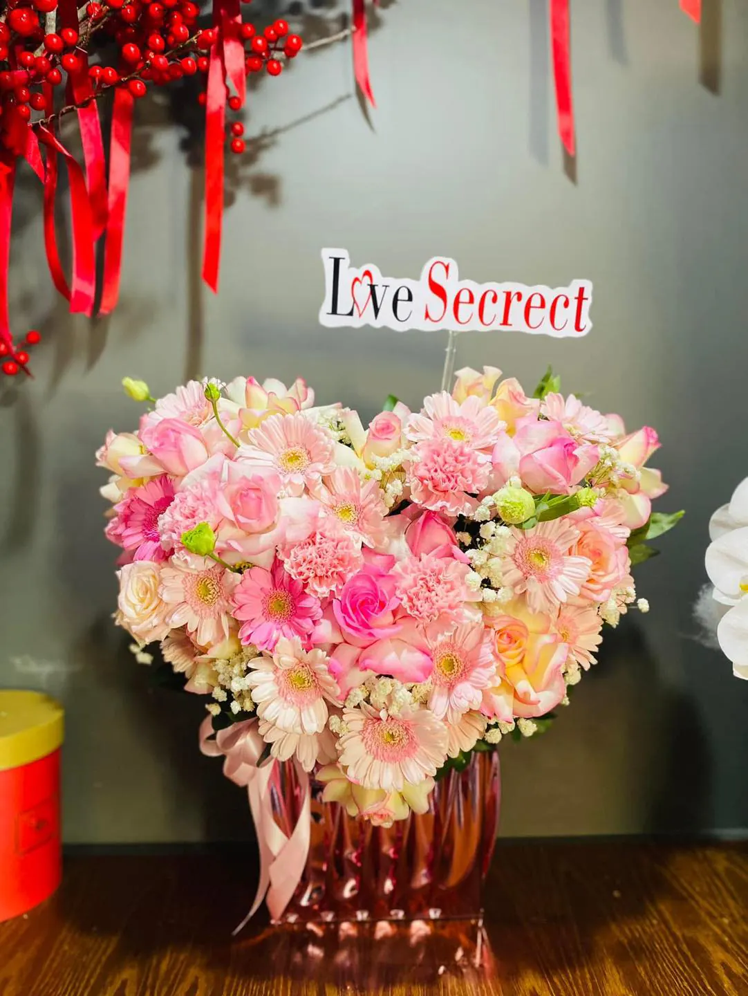 Ảnh 2 của Bó Hoa Hồng Đỏ & Hoa Baby & Hồng - Valentine