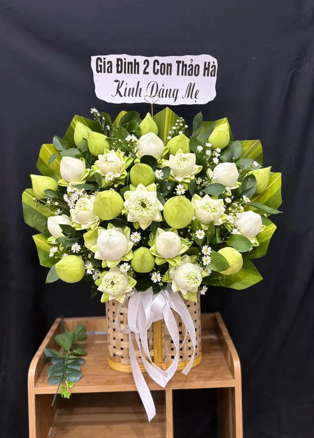 Giỏ Hoa Sen Trắng & Sen & Cúc Họa Mi - Cảm Ơn