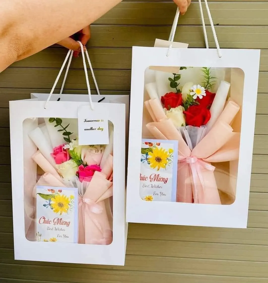 Sản Phẩm Hoa Hồng Trắng & Hồng - Chúc Mừng