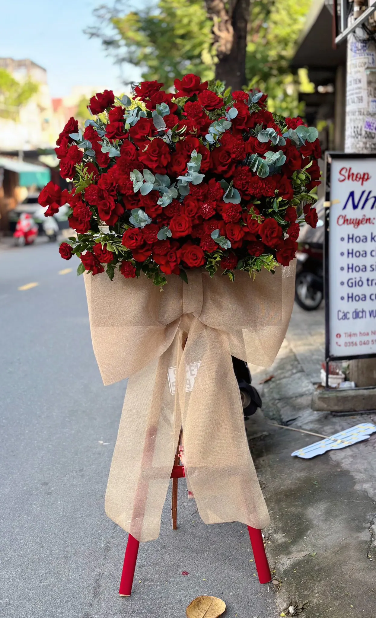 Giỏ Hoa Hồng Trắng & Hồng Phấn & Cúc Hồng - Khai Trương