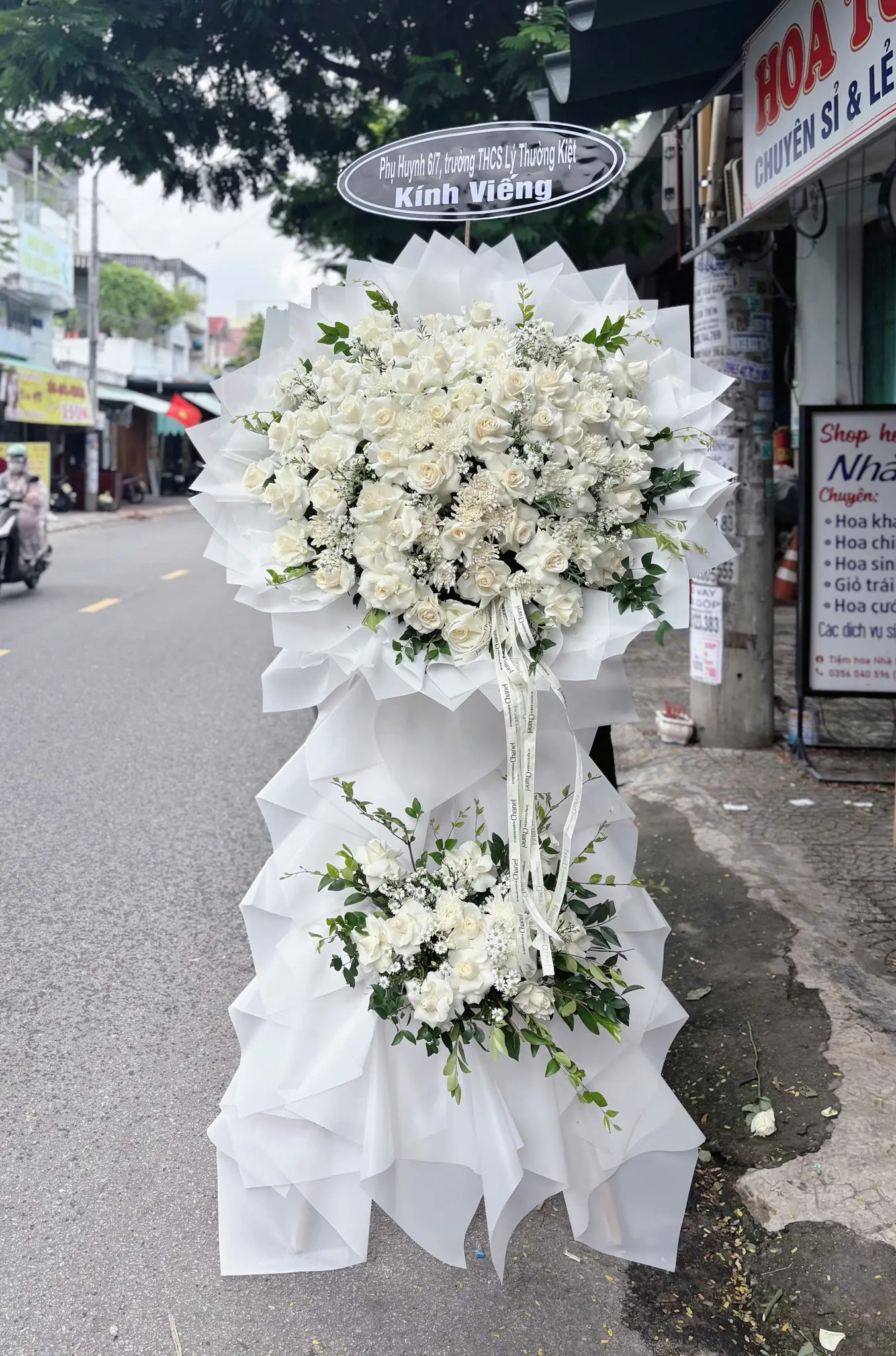 Ảnh 2 của Bó Hoa Hồng Phấn & Hồng - Chia Buồn